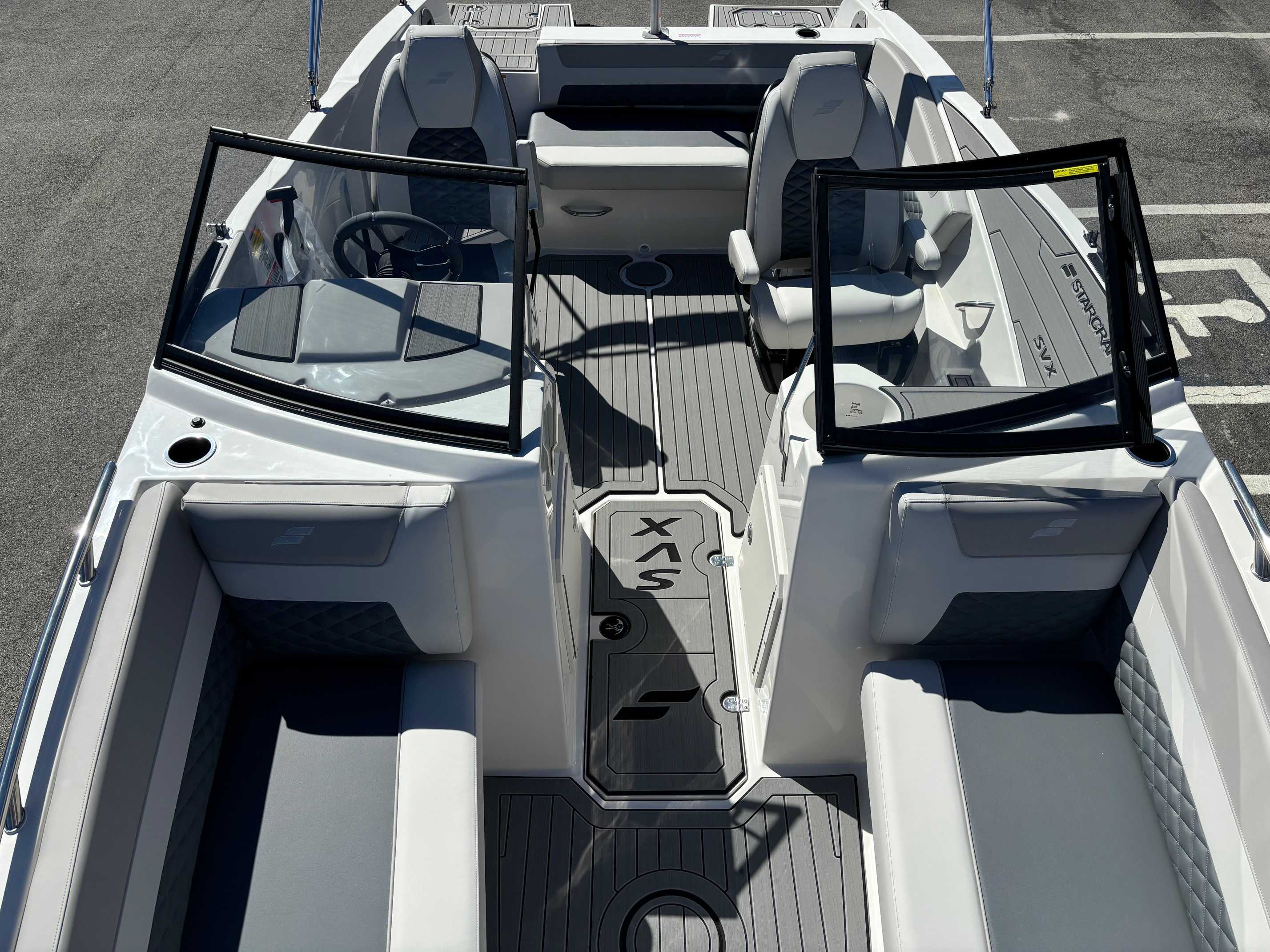 2026 StarCraft SVX 210 - Gray, 21ft | Premier Watersports