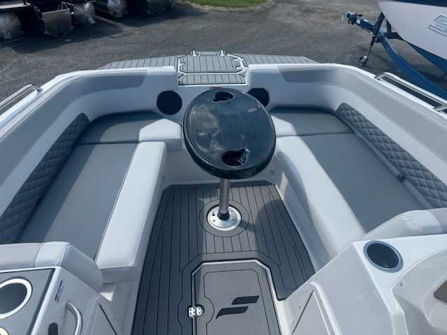 Deck Boats Boats | Premier Watersports